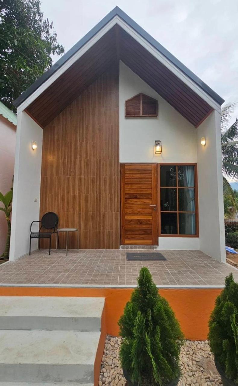 Baan Pong Tara Hotel Suan Phueng Bagian luar foto