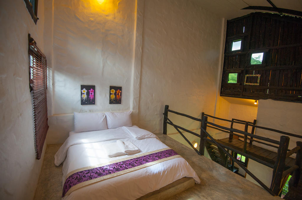 Baan Pong Tara Hotel Suan Phueng Ruang foto