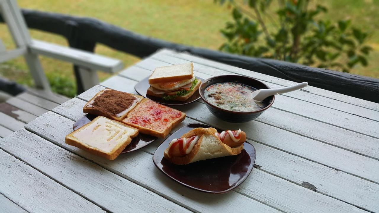 Baan Pong Tara Hotel Suan Phueng Bagian luar foto